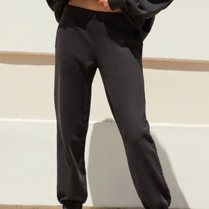brandy melville rosa sweatpants